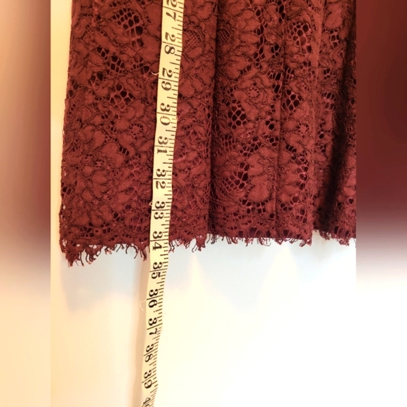 00P LOFT Burgundy Lace dress - Picture 5 of 10
